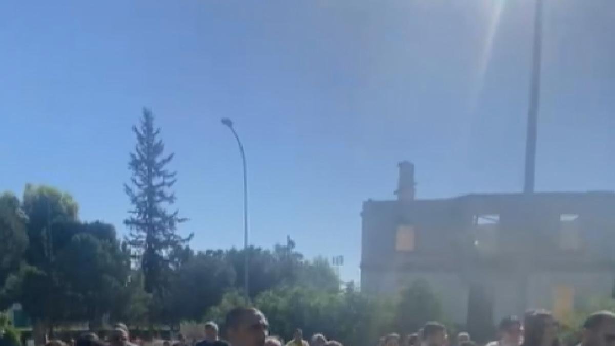 Kimliksizler Derneği'nden Güney Lefkoşa'da Toplu Vatandaşlık Başvurusu Eylemi
