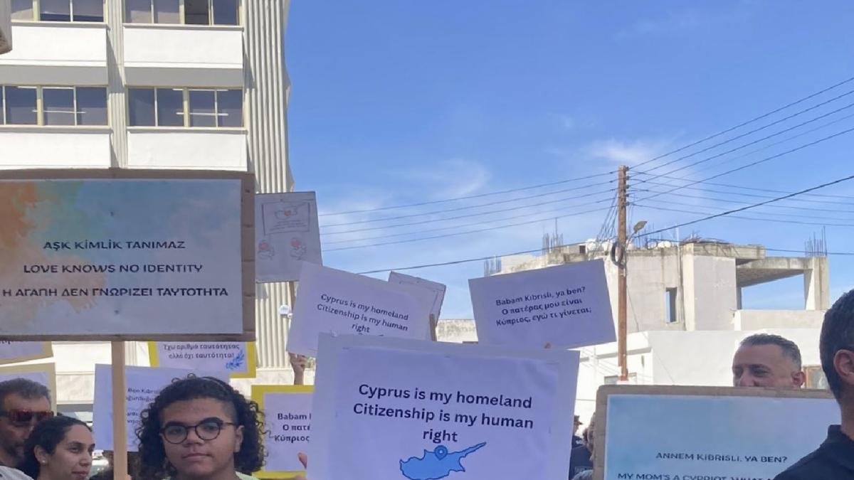 Kimliksizler Derneği'nden Güney Kıbrıs'ta Özgürlük ve Hak Mücadelesi