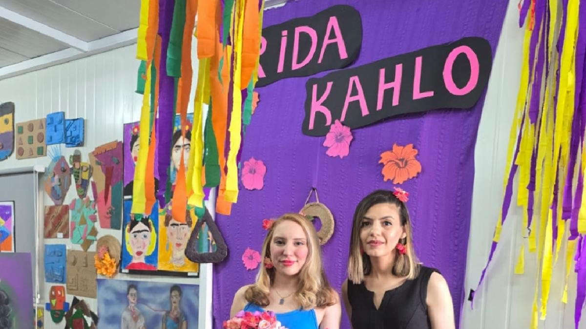 Öğrencilerin Sanat ve Yaratıcılık Dolu Performansı