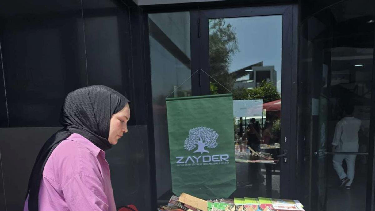 Uluslararası Final Üniversitesi ve Zeytin Ağacı Yardımlaşma Derneği'nden Atatürk'ü Anma Haftası Kermesi